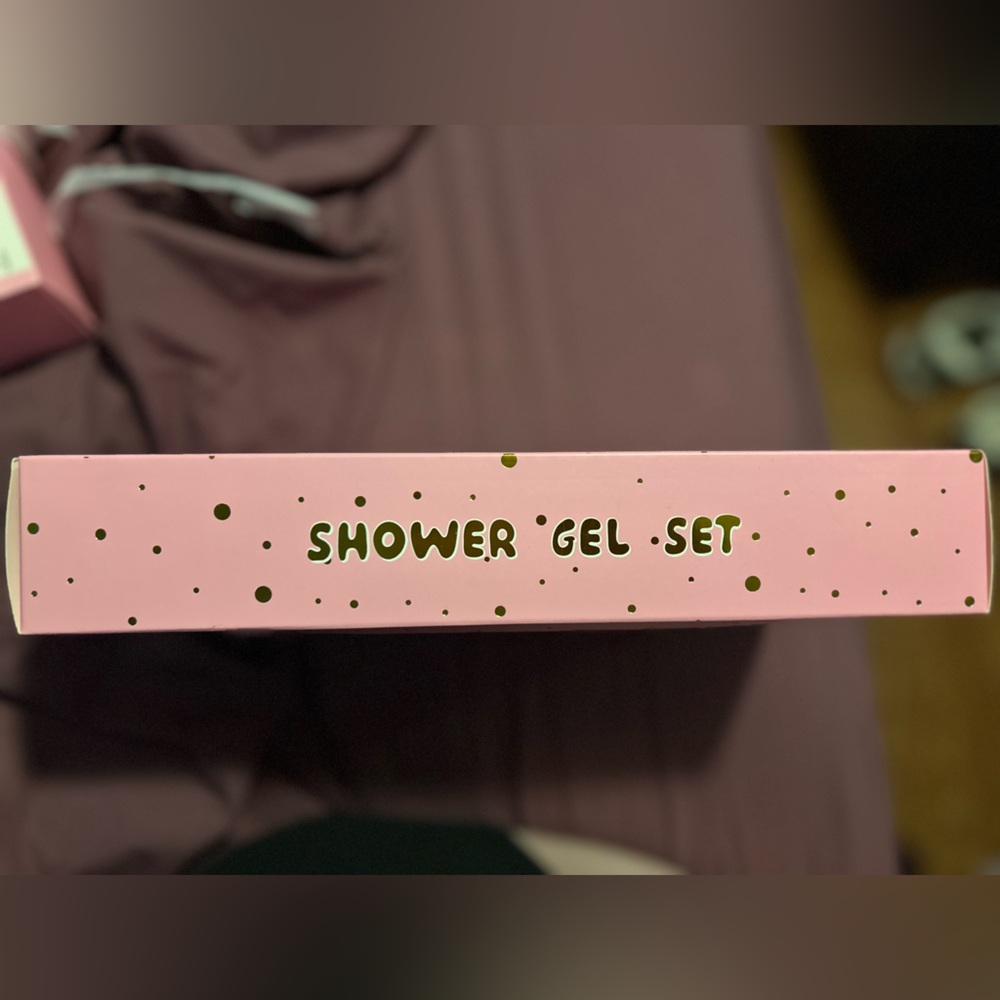 Shower Gel Set - Picture 4 of 4